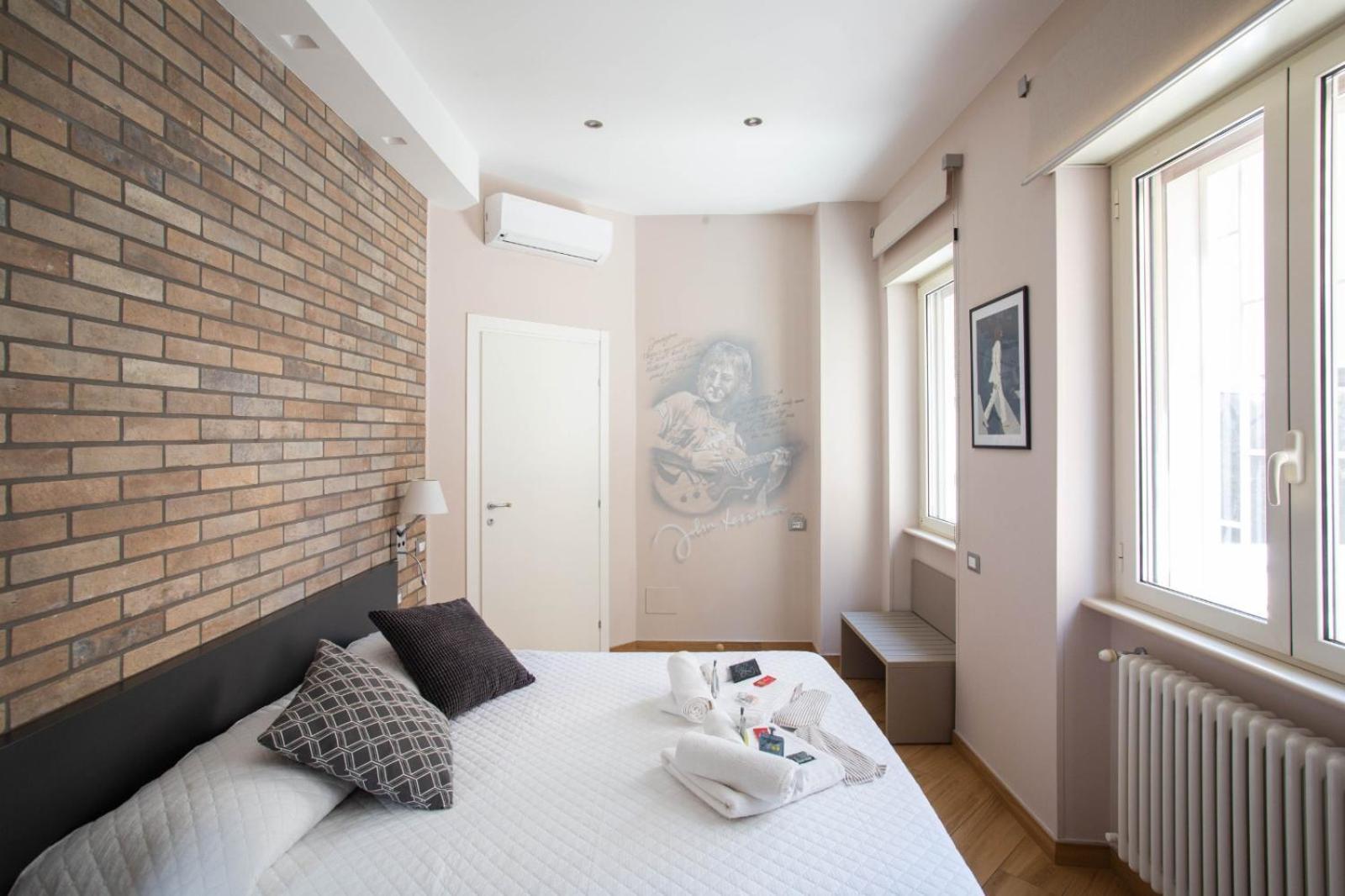 Little Rock Guest House กาเอตา ภายนอก รูปภาพ