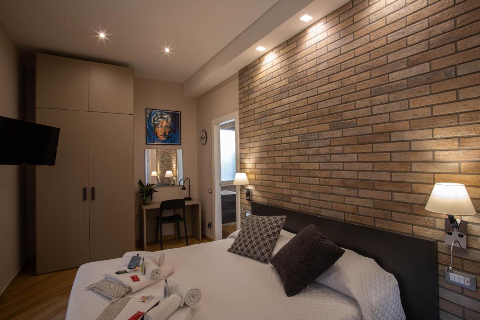 Little Rock Guest House กาเอตา ภายนอก รูปภาพ